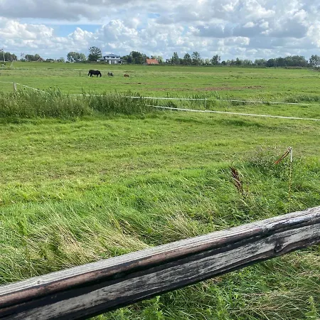 Studio With Beautiful Views And Near Amsterdam 度假居 希勒霍姆